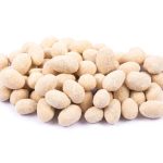 مغز بادام زمینی روکش دار پنیری